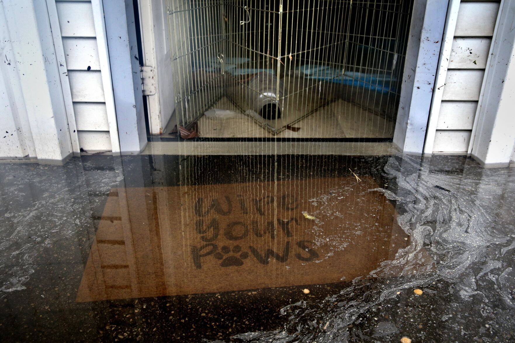 Flooding paralyzes St. Charles County